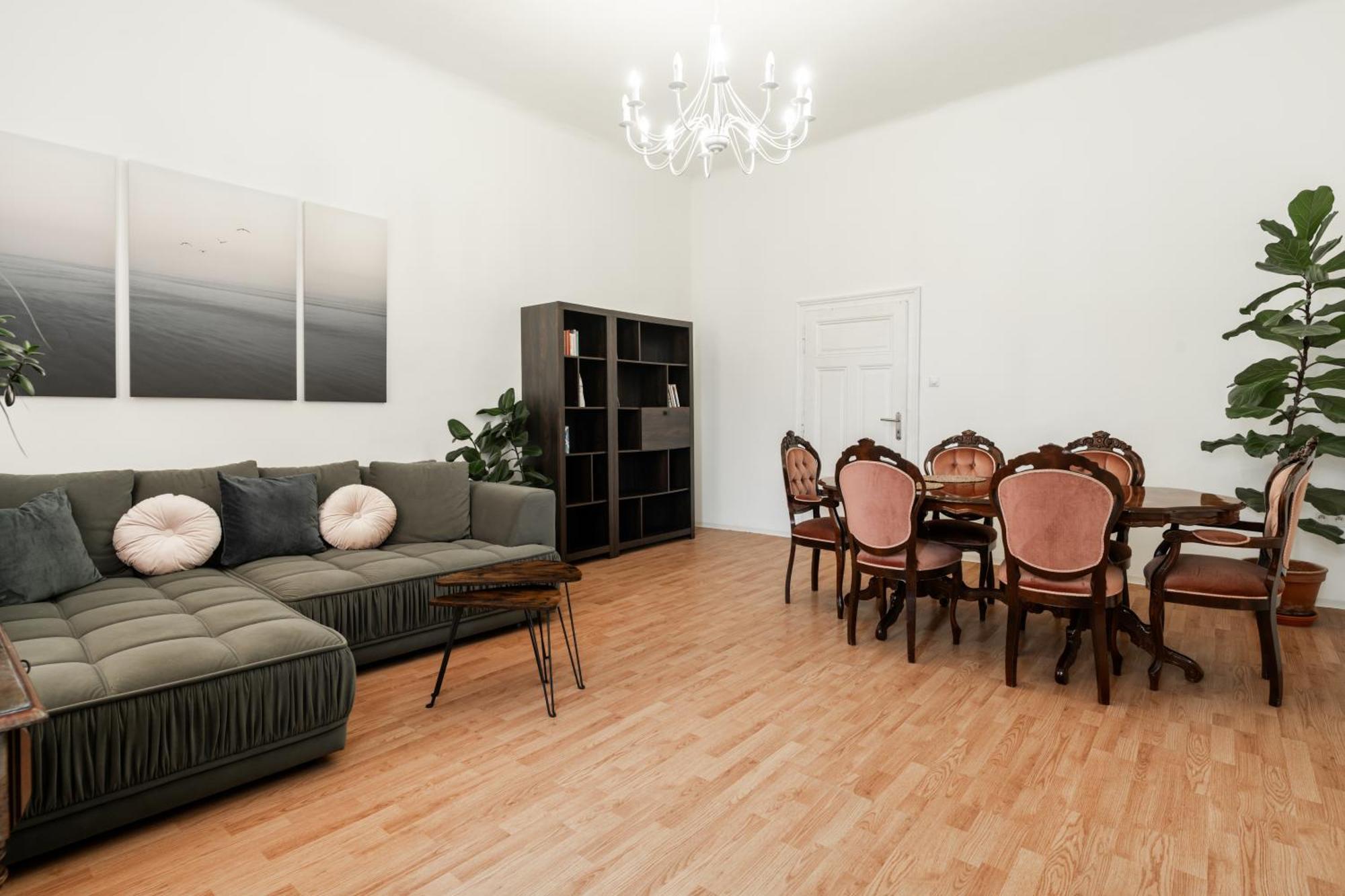 Internesto Brno Station Apartment Ngoại thất bức ảnh